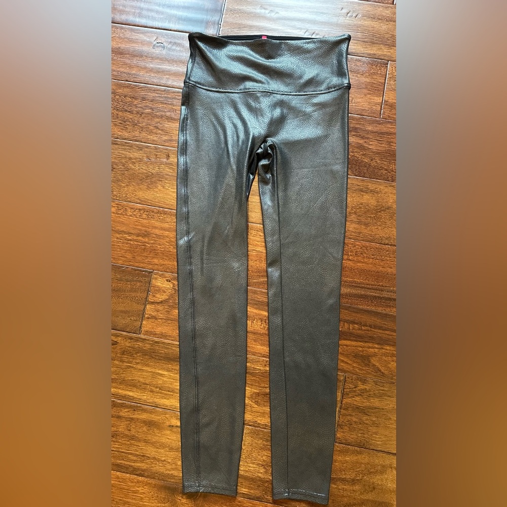 SPANX Textured Leather Leggings